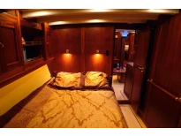 Holland Yacht Partners -