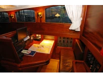 Holland Yacht Partners -