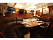 Holland Yacht Partners -