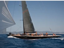 Holland Yacht Partners - Firefly